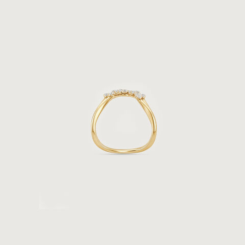 Serene Drift Diamond Ring