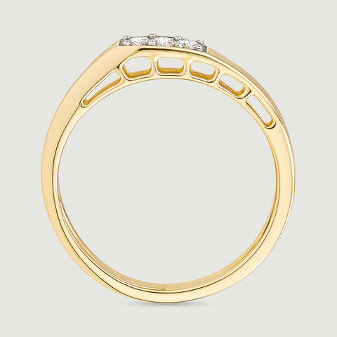 Sharp Geometric Diamond Ring
