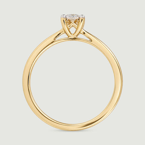 Classic Poised Diamond Ring