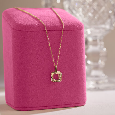 Sleek Radiant Gold Pendant