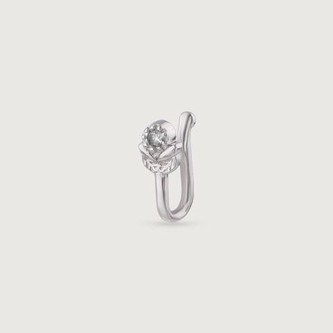 Lovely Bloom Silver Nose Pin