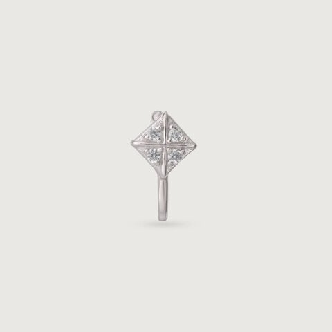 Peppy Chic Silver Nose Pin