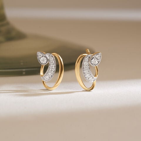 Luminous Fluid Diamond Stud Earrings