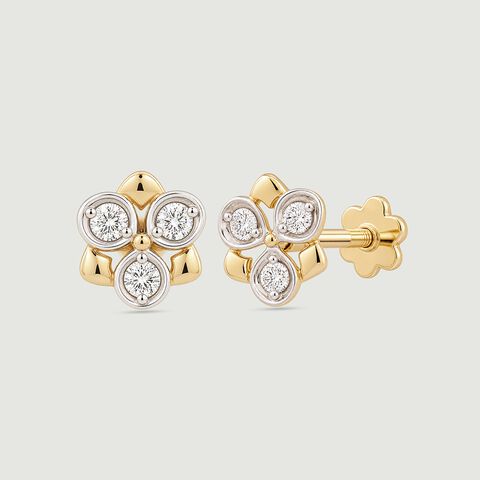 Glowing Triad Diamond Nose Pin