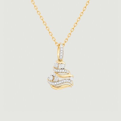 Gleaming Current Diamond Pendant