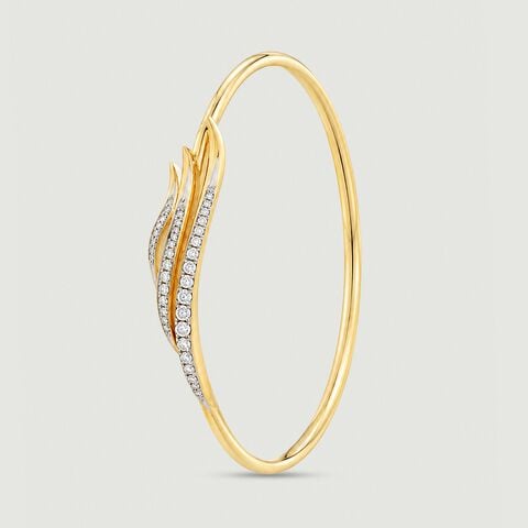 Fluid Wavelike Diamond Bangle