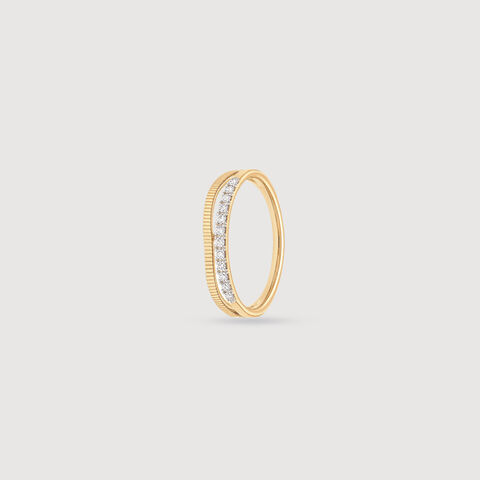 Flowing Linear Diamond Ring