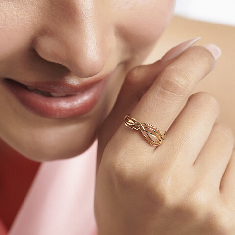 Sculpted Current Gold Ring
