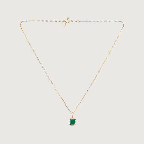 Lustrous Verdant Onyx Necklace