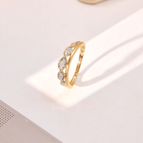 Fluid Interwoven Diamond Ring