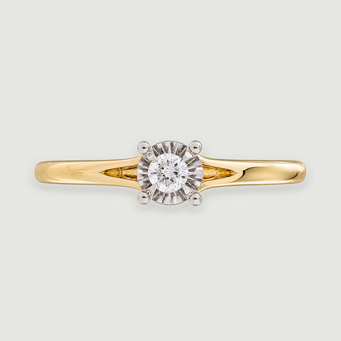 Classic Poised Diamond Ring