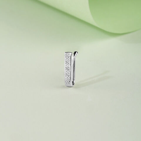 Edgy Linear Silver Nose Pin