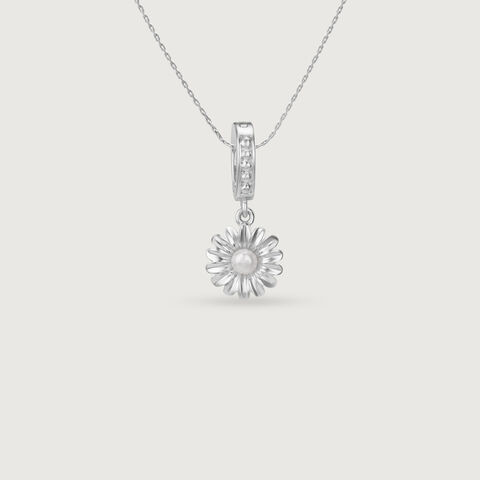 Cheerful Bloom Pearl Silver Pendant