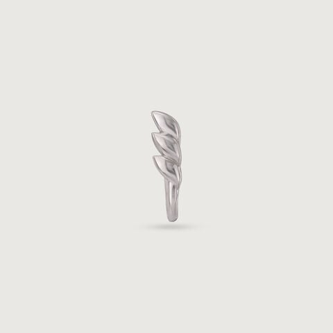 Sassy Sleek Silver Nose Pin