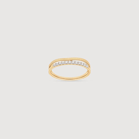 Flowing Linear Diamond Ring