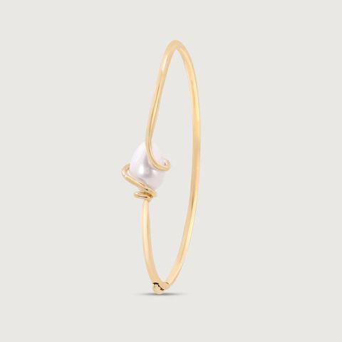 Modern Knot Pearl Bangle