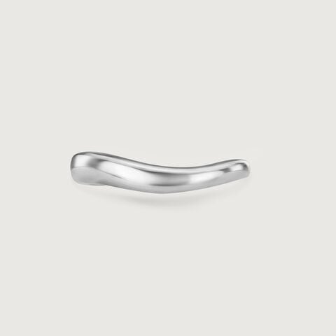 Minimal Curve Silver Ring