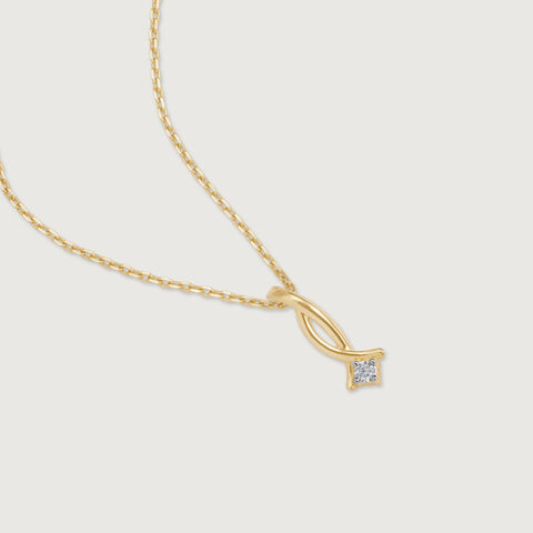 Twisty Gleam Diamond Pendant