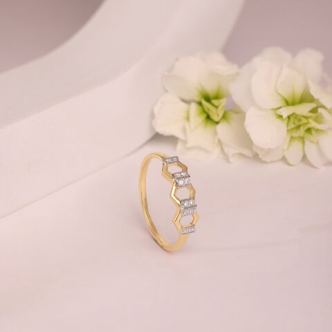 Hive Spark Diamond Ring
