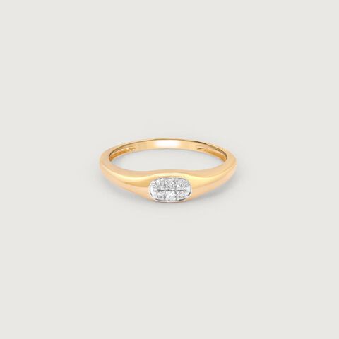Oval Whisper Diamond Ring