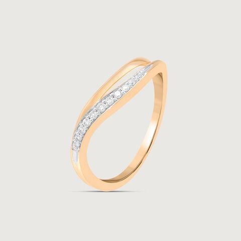Graceful Flow Diamond Ring