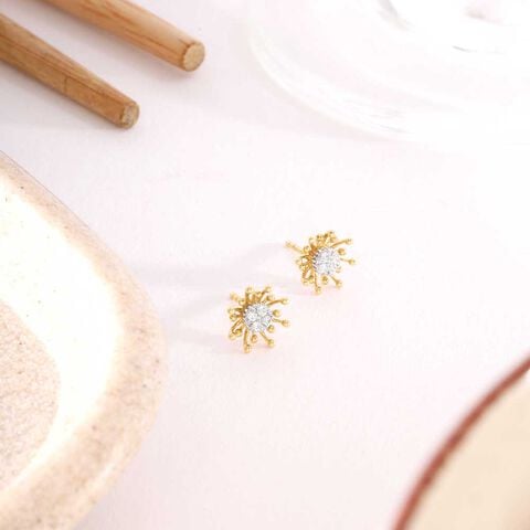 Luminous Aura Diamond Stud Earrings