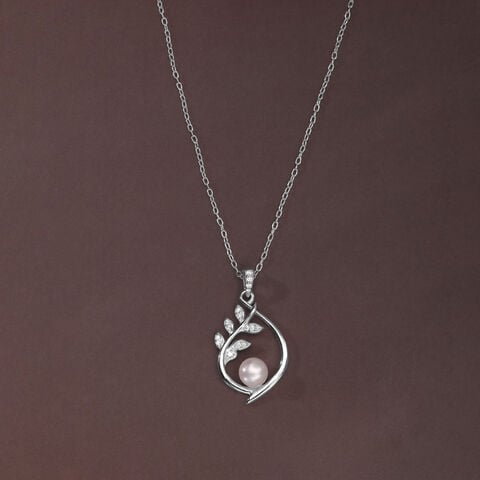 Elegant Leaf Drop Silver Necklace
