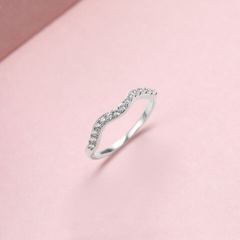 Dazzling Wave Silver Finger Ring