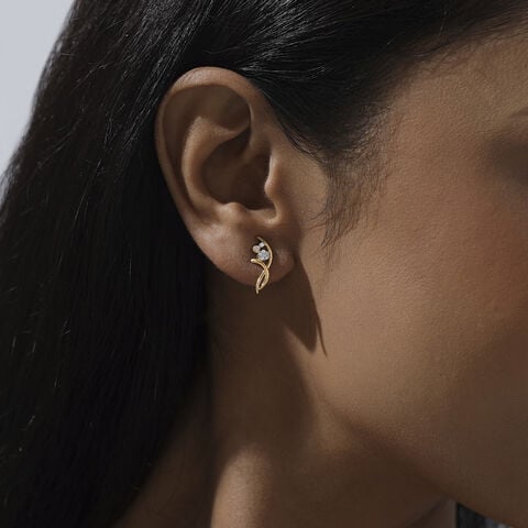 Flowing Grace Diamond Stud Earrings