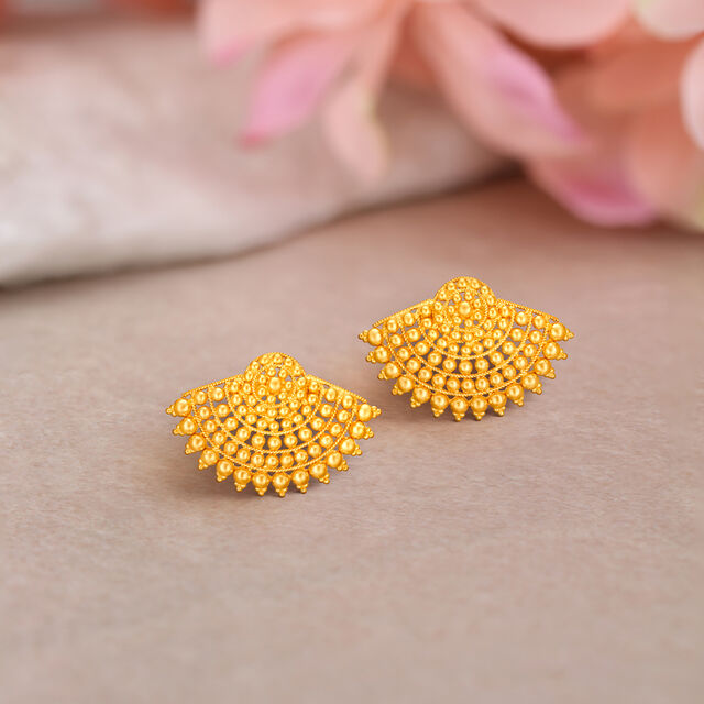 Glamorous 22 Karat Yellow Gold Blooming Stud Earrings