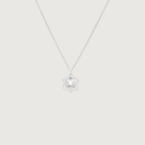 Elegant Bloom Silver Necklace