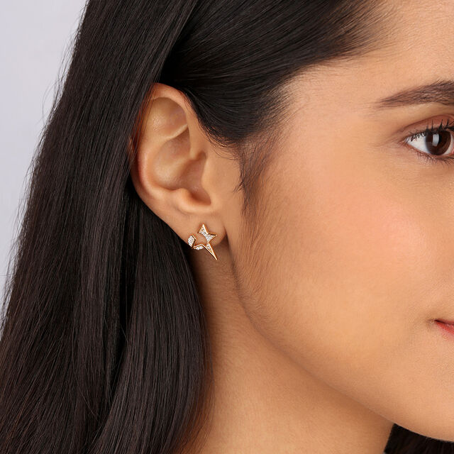 14KT Sparkly Shooting Star Stud earrings,,hi-res image number null