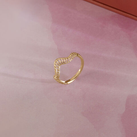 Aura Ripple Gold Ring