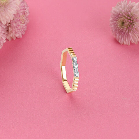 Edged Brilliance Diamond Ring