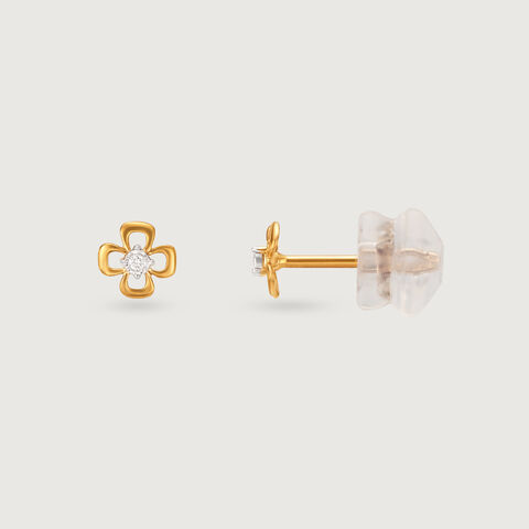 Dazzling Daisy 14 Kt Gold and Diamond Stud Earrings