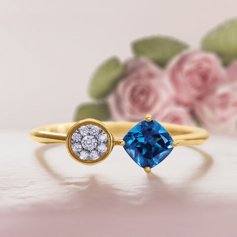 14KT Yellow Gold Rare Pair Diamond and Blue Topaz Ring