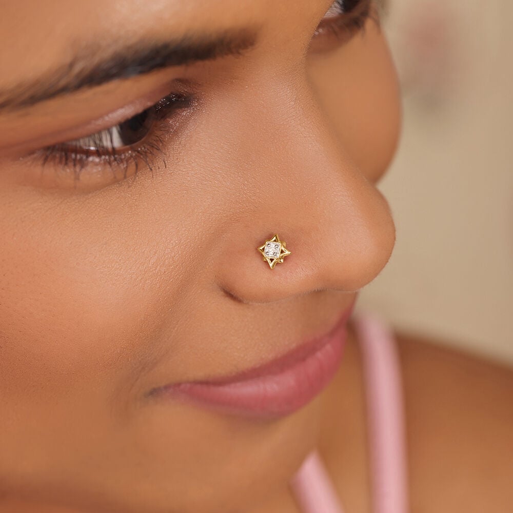 Gold Floral Elegance Diamond Nose Pin – GIVA Jewellery