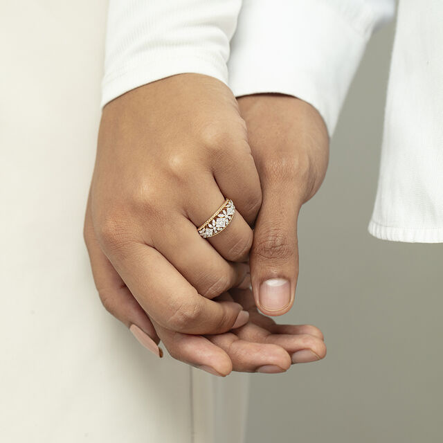 Everlasting Bond Gold & Diamond Finger Ring,,hi-res image number null