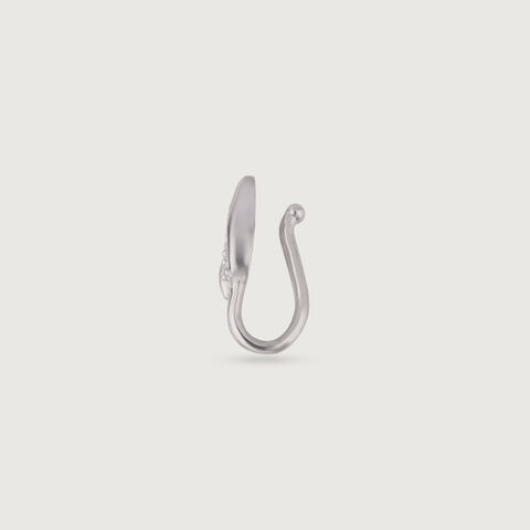 Dreamy Gleam Silver Nose Pin