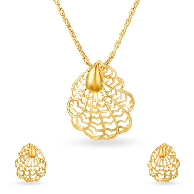 Gold Chain Pendant Tanishq Gold Pendant Set With Earrings Elegant