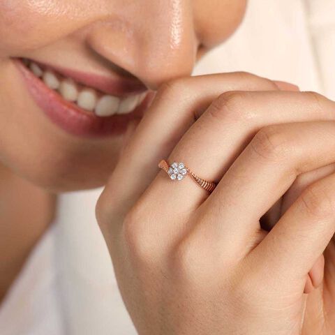 Chic Blossom Diamond Ring