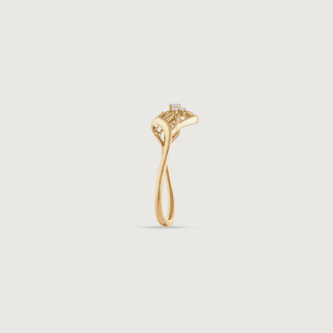 Fluid Harmony Diamond Ring