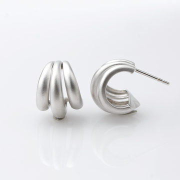 Floral-Inspired 925 Silver Hoop Earrings