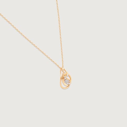 Glow Paisley Diamond Pendant