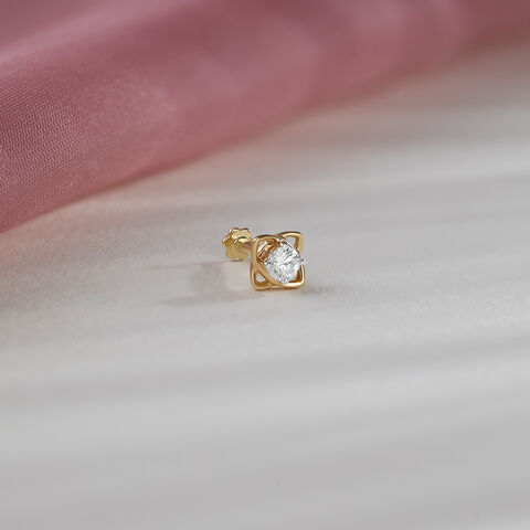 Ethereal Radiance Gold and Diamond Nose Pin