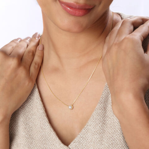Dreamy Halo Pearl Necklace