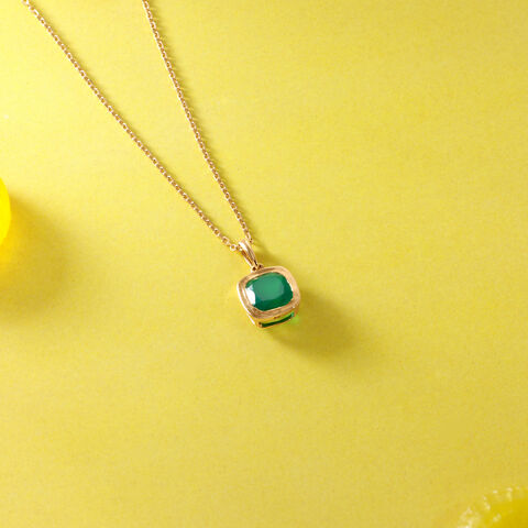 Lustrous Verdant Onyx Necklace