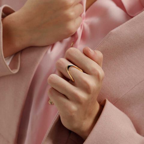 Wavy Minimalist Gold Ring