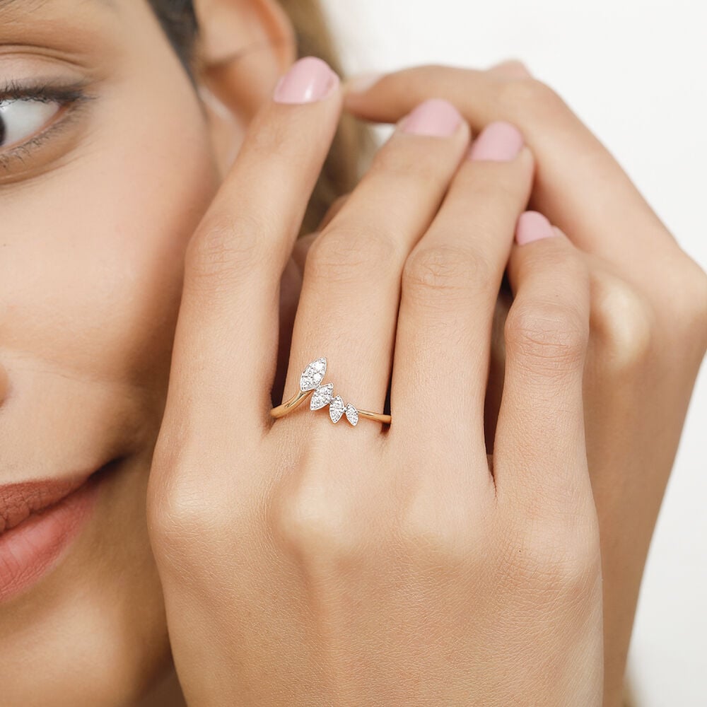 14KT Yellow Gold Organic Whirl Diamond Finger Ring