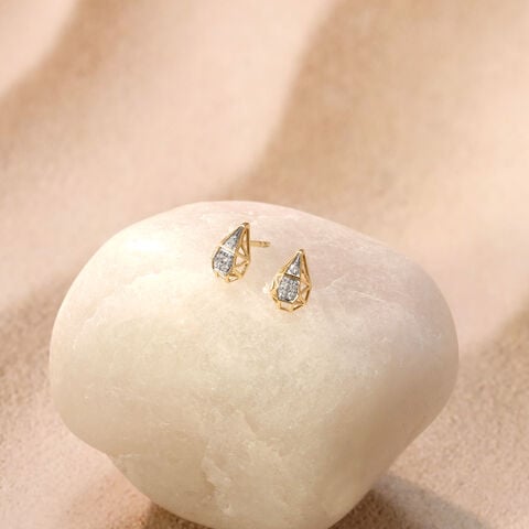 Faceted Balance Diamond Stud Earrings